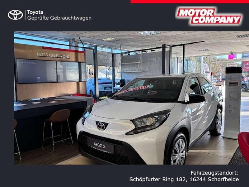 Weiß Neu 2025 Toyota Aygo X X-play SUV | 19.490 € (Etwas zu teuer) - Bild 1/4