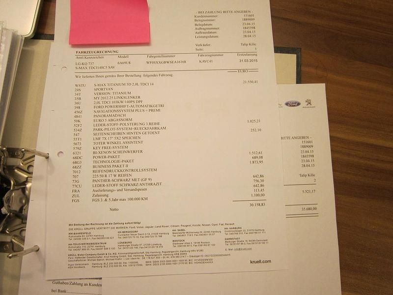 Schwarz Gebraucht 2015 Ford S-MAX S Van / Kleinbus | 11.900 € (Fairer Preis) - Bild 1/4