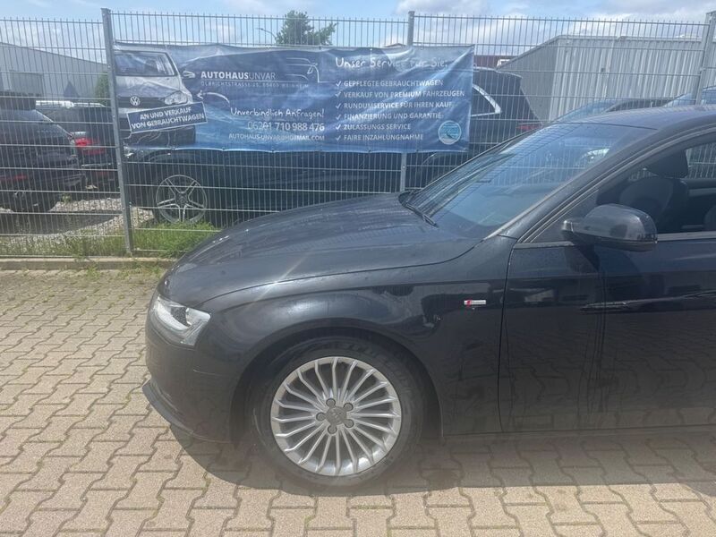 Gebraucht Audi A4 S-Line 150 PS (110 kW) 2015 Mythosschwarz metallic Limousine