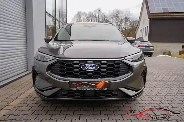 Gebraucht Ford Kuga ST-Line 186 PS (136 kW) 2025 Grau SUV