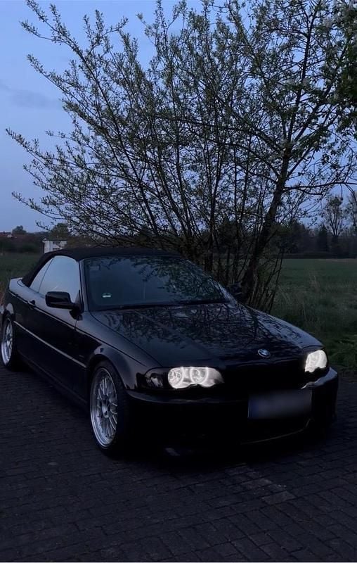 Schwarz Gebraucht 2002 BMW 318 Cabriolet Sport Line Cabrio | 5.000 € (Guter Preis) - Bild 1/4