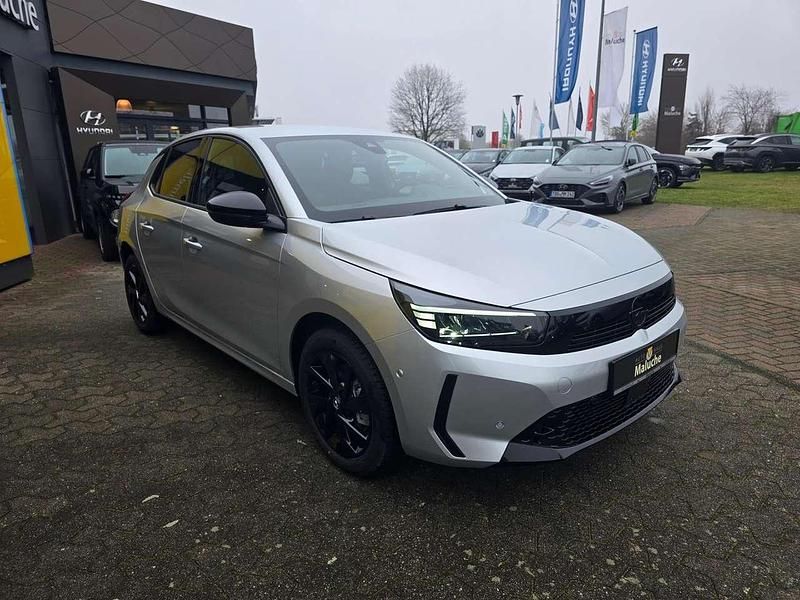 Neu Opel Corsa 101 PS (74 kW) 2025 Grau/typ aussenverkleidung met Limousine