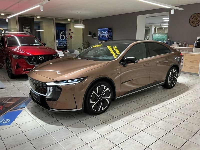 Gold Neu 2026 Mazda 6e Takumi-Line Limousine | 38.690 € (Guter Preis) - Bild 1/4