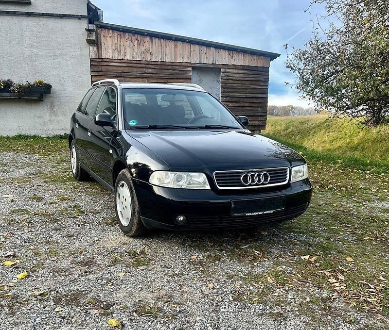 Schwarz Gebraucht 1999 Audi A4 Kombi | 2.150 € (Etwas zu teuer) - Bild 1/4