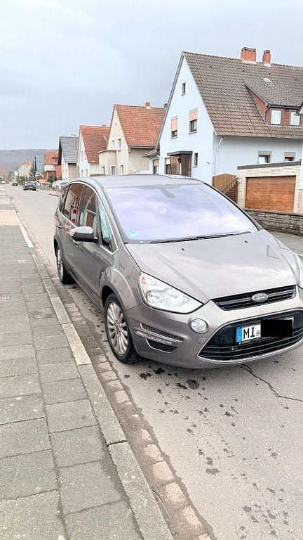 Gebraucht Ford S-MAX S 140 PS (102 kW) 2012 Braun Van / Kleinbus