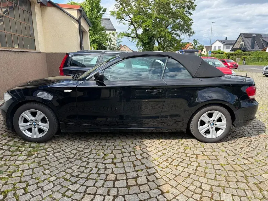 Gebraucht BMW 118 Cabriolet Advantage 143 PS (105 kW) 2010 Schwarz Cabrio