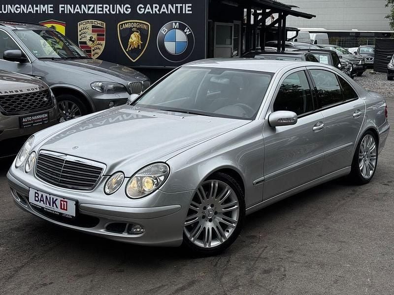 Silber Gebraucht 2005 Mercedes E280 Limousine | 8.999 € (Etwas zu teuer) - Bild 1/4