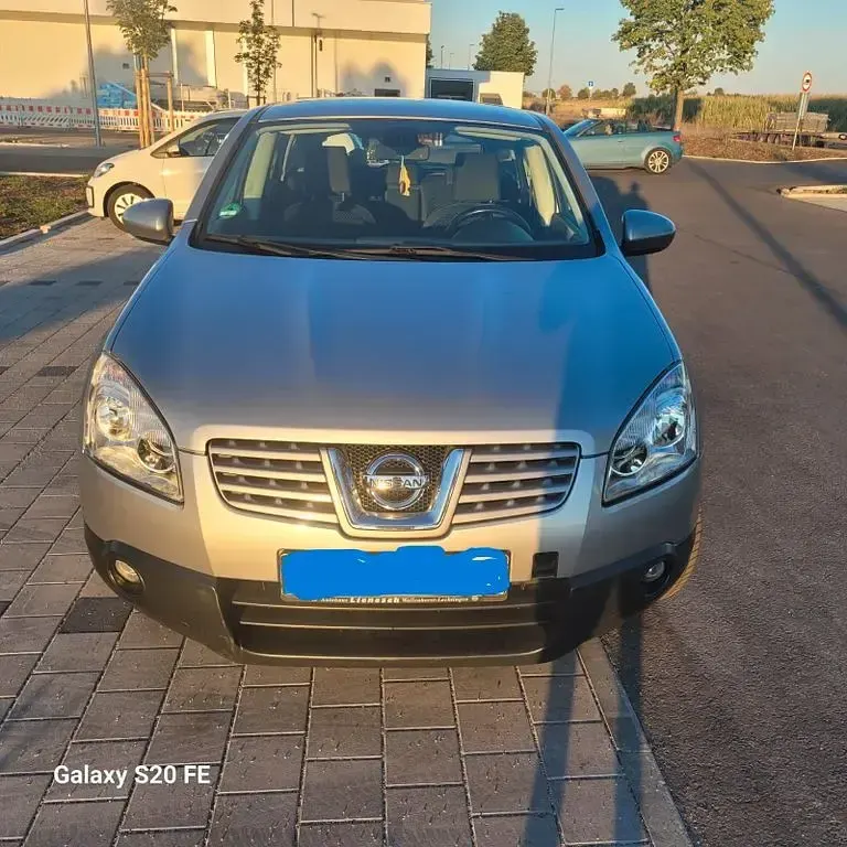 Gebraucht Nissan Qashqai Acenta 117 PS (86 kW) 2010 Silber SUV