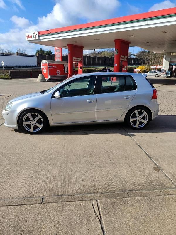 Gebraucht VW Golf IV R 105 PS (77 kW) 2004 Silber Kombi