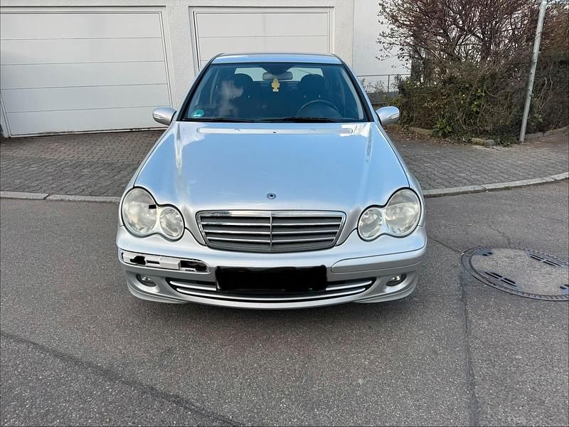 Gebraucht Mercedes C180 145 PS (106 kW) 2005 Limousine