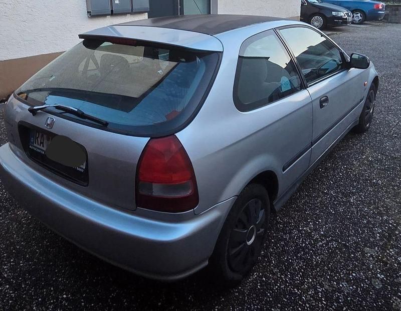 Gebraucht Honda Civic S Cool 90 PS (66 kW) 2001 Silber Coupé