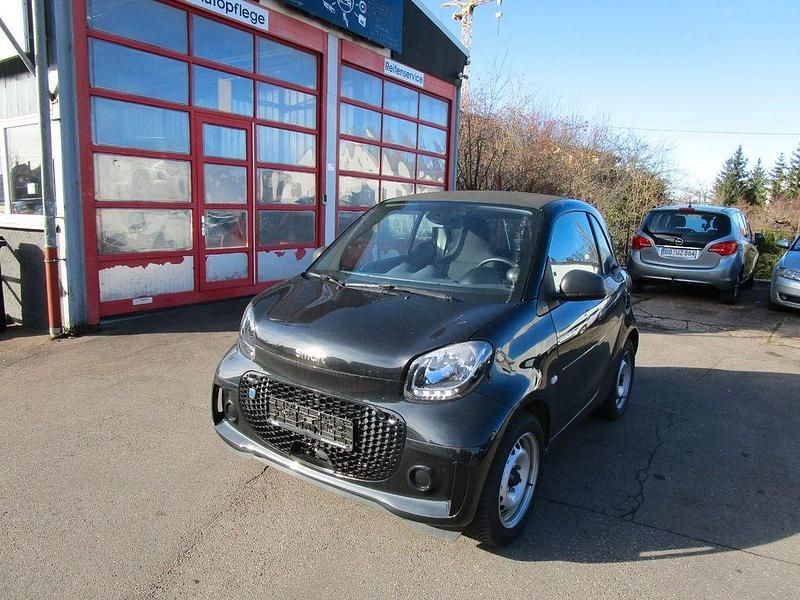Schwarz Gebraucht 2022 Smart ForTwo Electric Drive Coupé | 9.990 € (Fairer Preis) - Bild 1/4