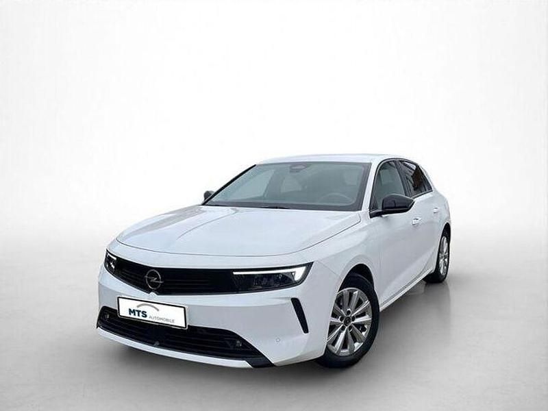 Weiß Gebraucht 2024 Opel Astra Edition Limousine | 18.990 € (Superpreis) - Bild 1/4