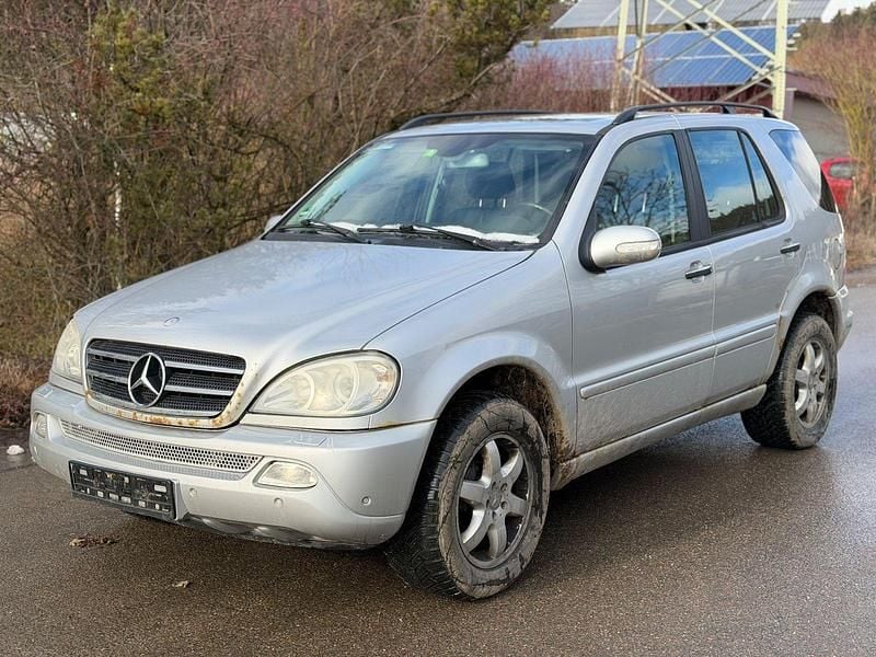 Silber Gebraucht 2002 Mercedes ML500 Exclusive SUV | 3.750 € (Superpreis) - Bild 1/4