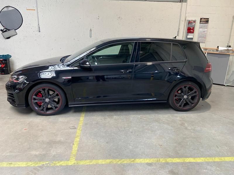 Gebraucht VW Golf VII GTI 245 PS (180 kW) 2018 Schwarz Kleinwagen