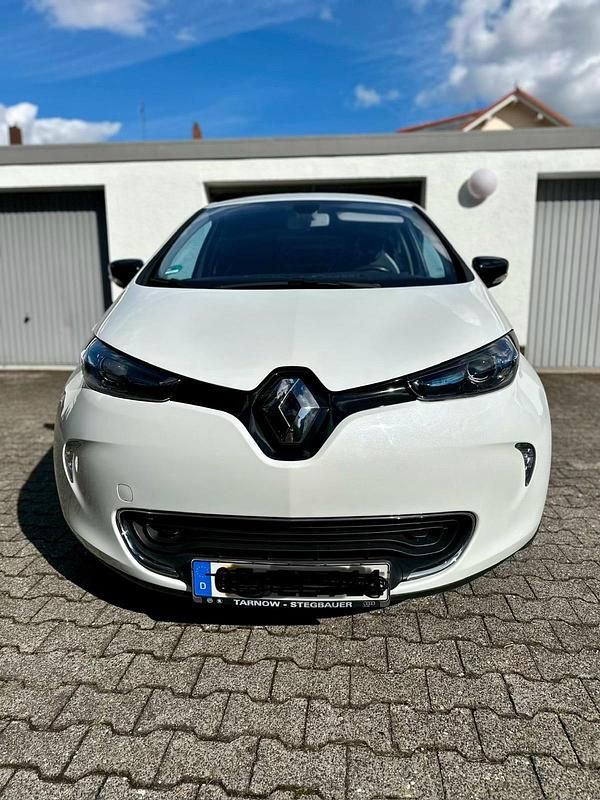 Weiß Gebraucht 2015 Renault Zoe Kleinwagen | 6.100 € (Fairer Preis) - Bild 1/4