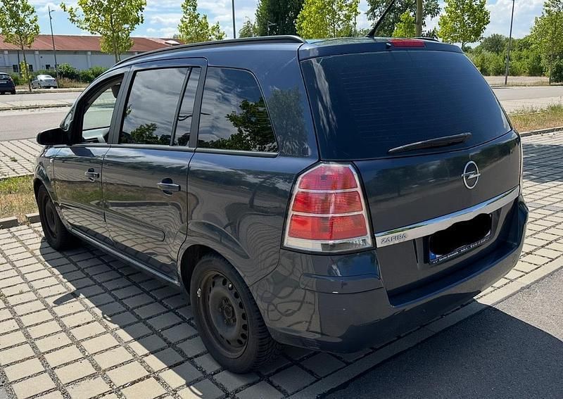 Grau Gebraucht 2008 Opel Zafira Van / Kleinbus | 900 € (Superpreis) - Bild 1/4