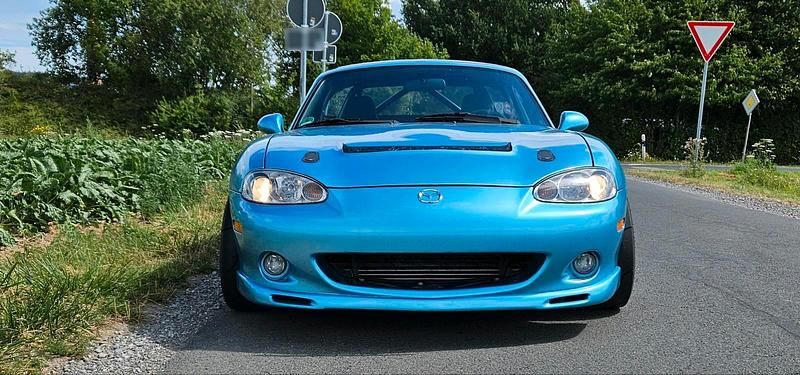 Gebraucht Mazda MX5 280 PS (205 kW) 2001 Blau Cabrio