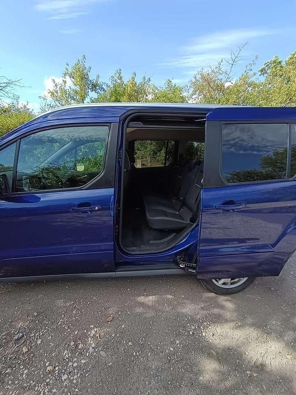 Gebraucht Ford Tourneo Titanium 101 PS (74 kW) 2018 Kombi
