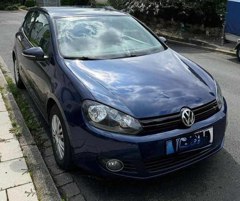 Blau Gebraucht 2010 VW Golf VI Comfortline Limousine | 3.200 € (Guter Preis) - Bild 1/4