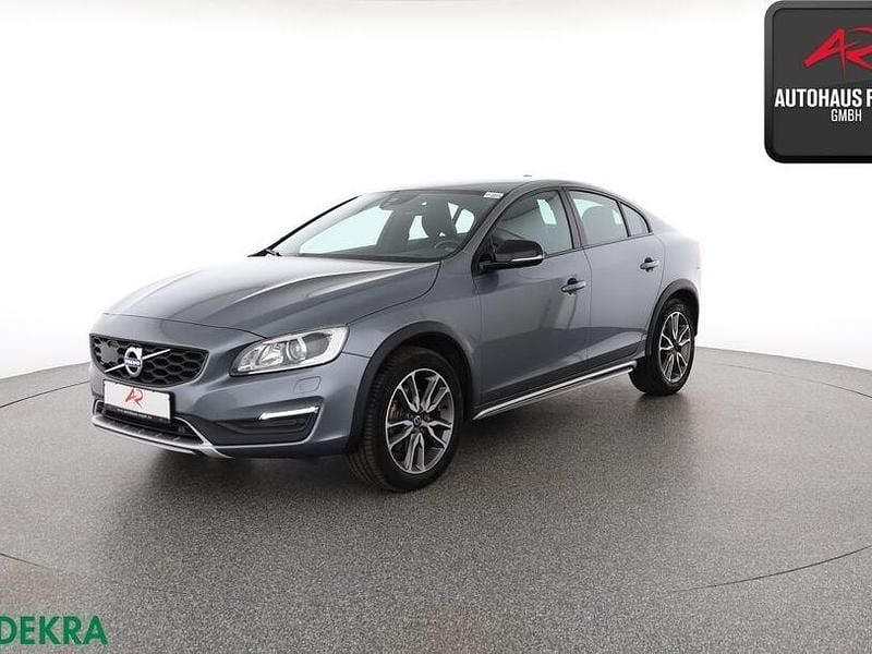 Gebraucht Volvo S60 CC 190 PS (139 kW) 2017 Grau (metallic) Limousine