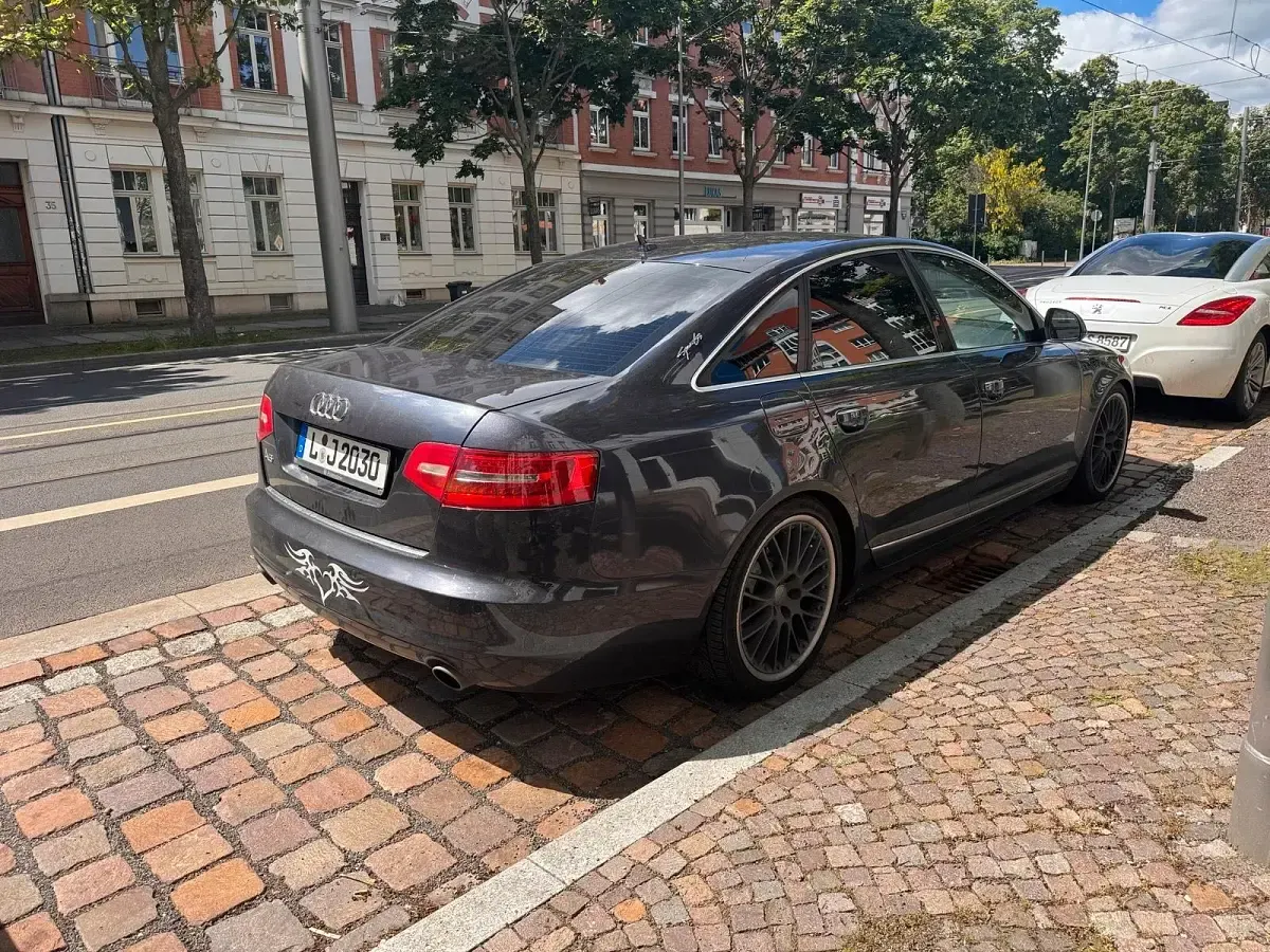 Gebraucht Audi A6 190 PS (139 kW) 2010 Schwarz Limousine