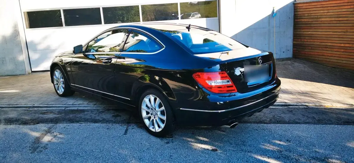 Gebraucht Mercedes C220 170 PS (125 kW) 2012 Schwarz Coupé