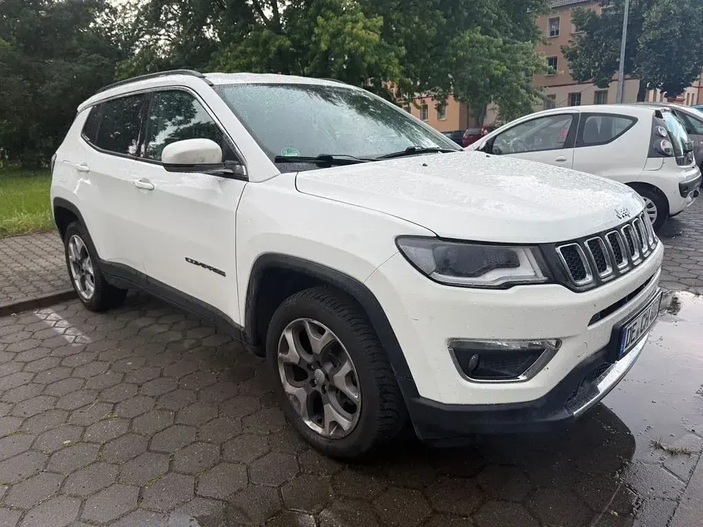 Gebraucht Jeep Compass Limited 170 PS (125 kW) 2019 Weiß SUV