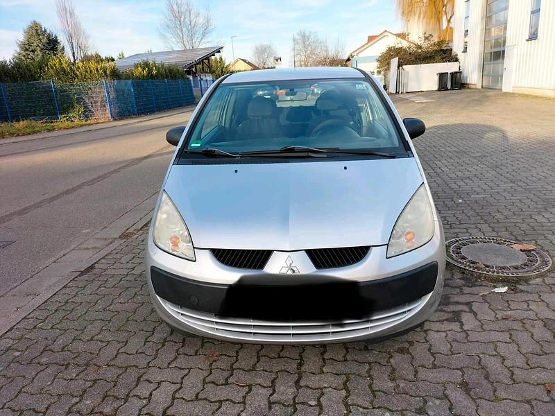 Gebraucht Mitsubishi Colt 75 PS (55 kW) 2007 Silber Limousine