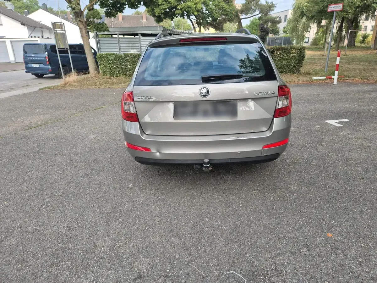 Gebraucht Skoda Octavia 110 PS (80 kW) 2016 Kombi