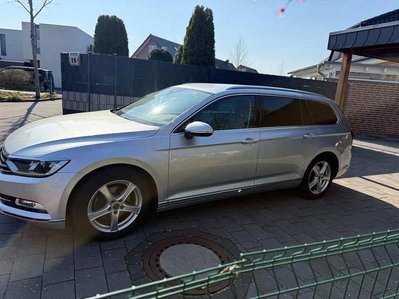 Gebraucht VW Passat Highline 190 PS (139 kW) 2018 Silber Limousine