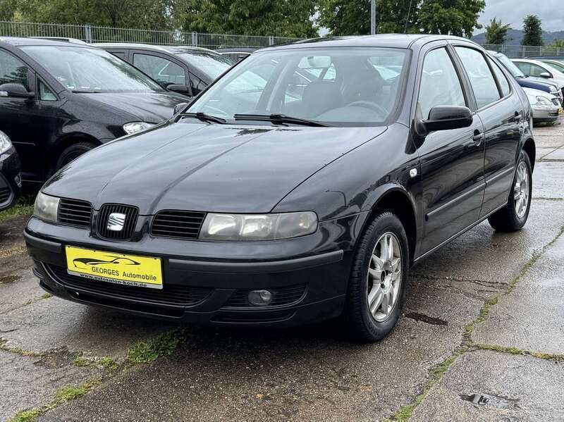Schwarz Gebraucht 2002 Seat Leon Limousine | 1.490 € (Etwas zu teuer) - Bild 1/4