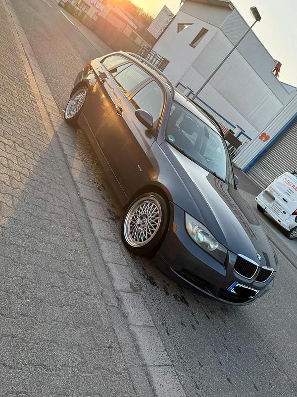 Gebraucht BMW 320 163 PS (119 kW) 2006 Kombi