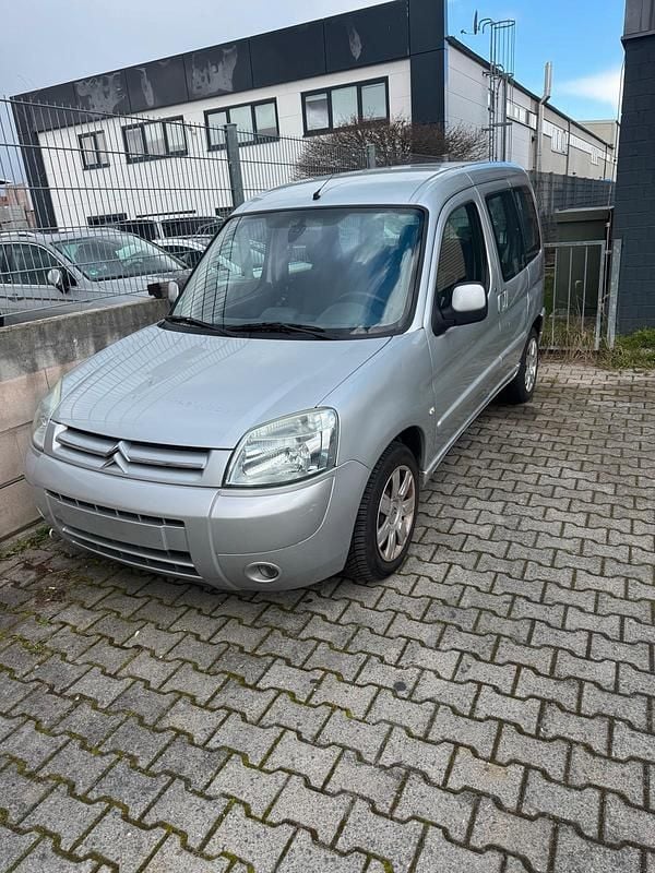 Gebraucht Citroën Berlingo 80 PS (58 kW) 2006 Silber Van / Kleinbus