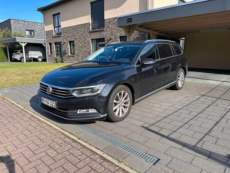 Schwarz Gebraucht 2015 VW Passat Kombi | 14.099 € (Fairer Preis) - Bild 1/4