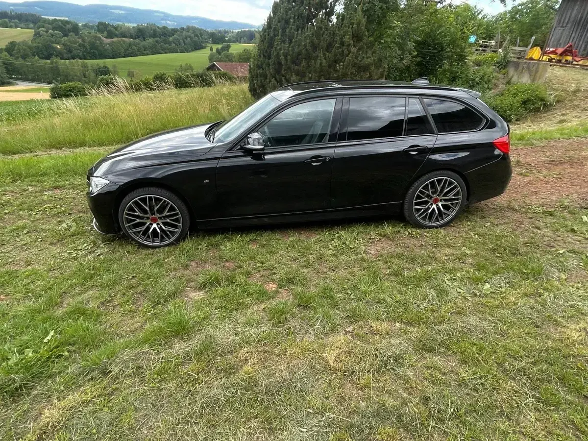 Gebraucht BMW 320 M Sport 184 PS (135 kW) 2015 Schwarz Kombi
