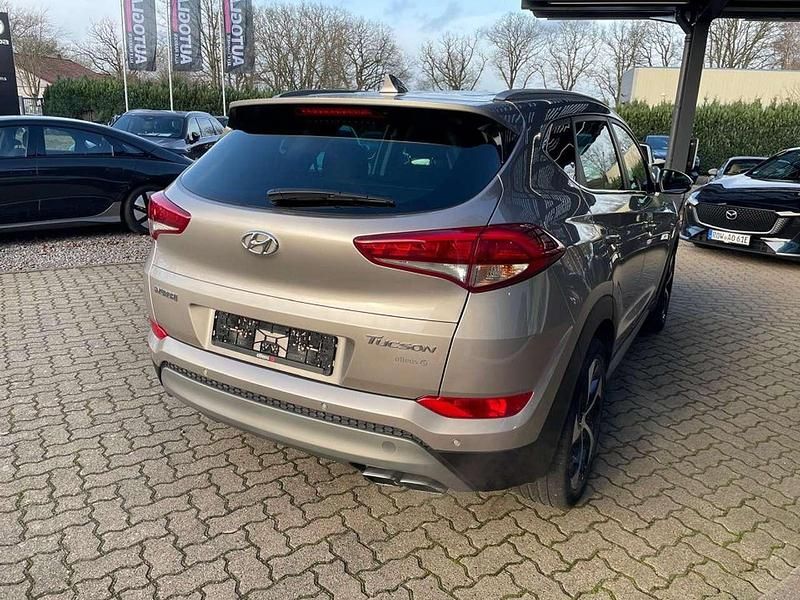 Gebraucht Hyundai Tucson Style 177 PS (130 kW) 2017 White sand SUV