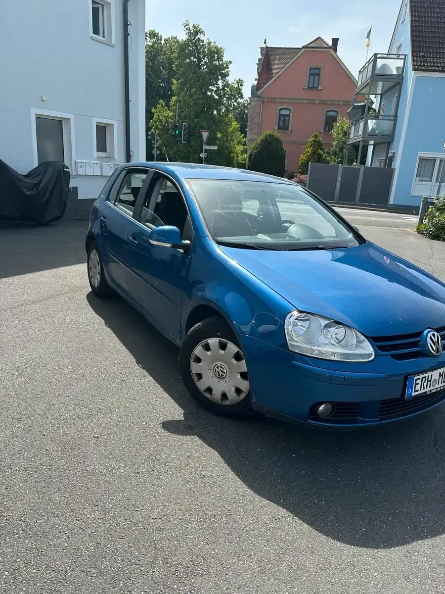 Gebraucht VW Golf V 140 PS (102 kW) 2007 Blau Kleinwagen