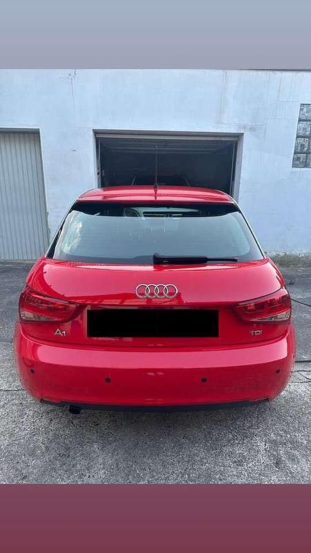 Gebraucht Audi A1 Ambition 105 PS (77 kW) 2010 Rot Kleinwagen