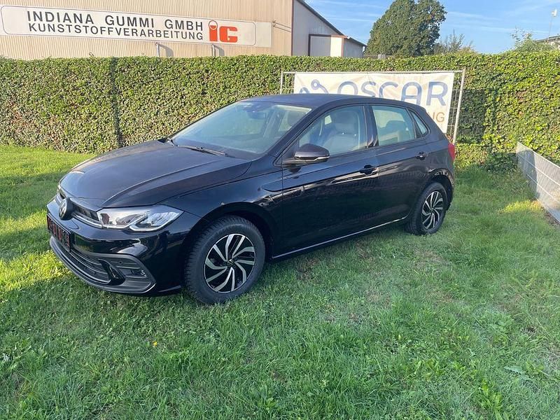 Schwarz Gebraucht 2023 VW Polo Life Limousine | 17.999 € (Fairer Preis) - Bild 1/4
