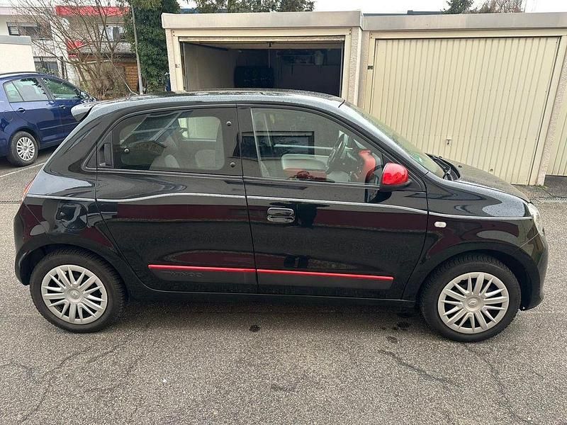 Gebraucht Renault Twingo 90 PS (66 kW) 2018 Schwarz Kleinwagen