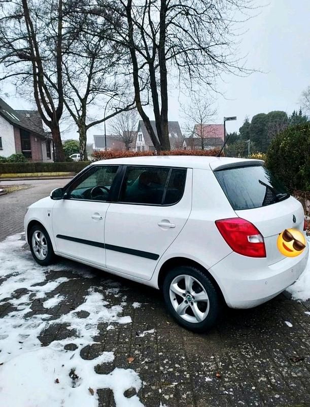 Gebraucht Skoda Fabia 110 PS (80 kW) 2012 Andere farben Limousine