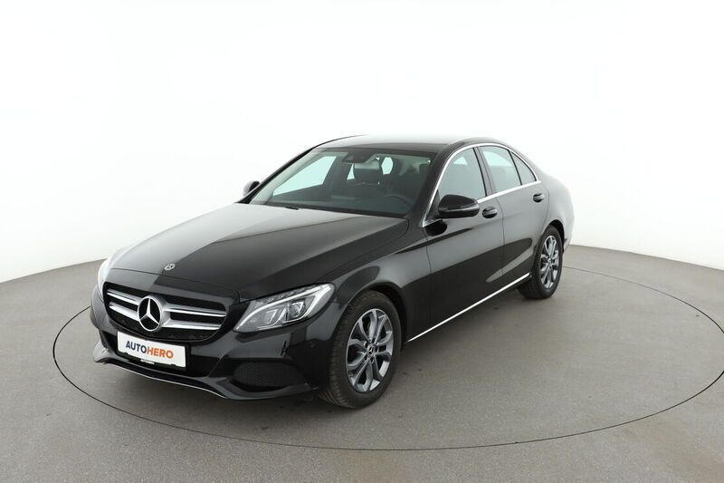 Schwarz Gebraucht 2017 Mercedes C200 Avantgarde Limousine | 24.490 € (Etwas zu teuer) - Bild 1/4