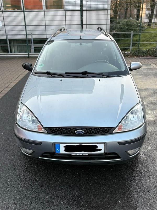 Gebraucht Ford Focus 130 PS (95 kW) 2002 Silber Kombi