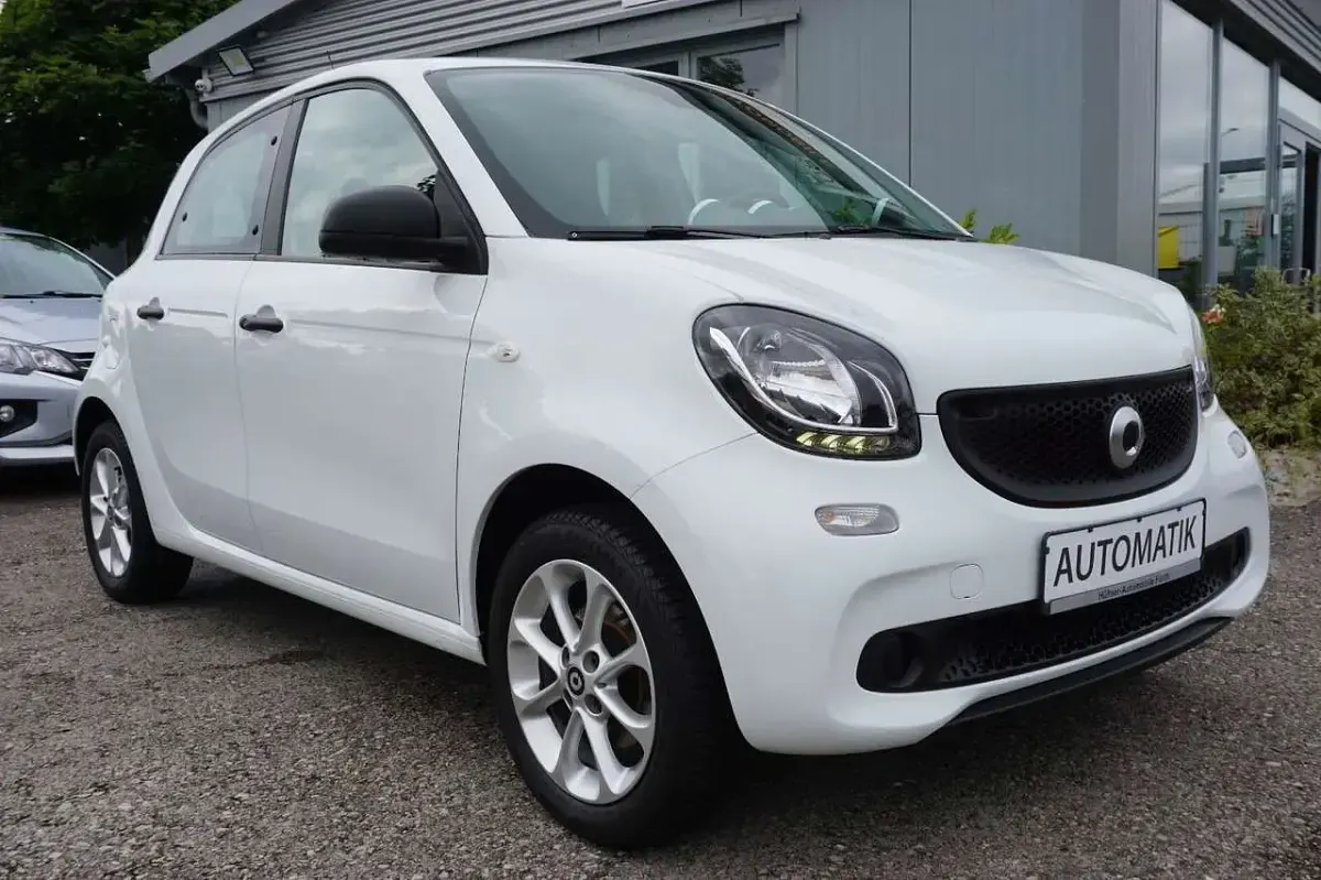 Używany Smart ForFour 71 KM (52 kW) 2017 Biały Hatchback