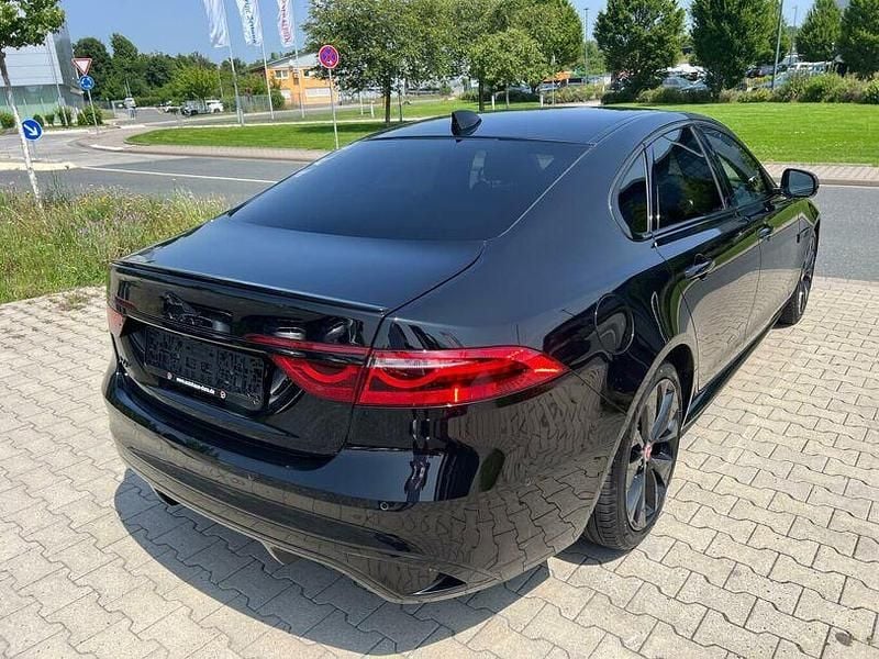 Gebraucht Jaguar XF R-Dynamic 204 PS (150 kW) 2021 Narvik black Limousine