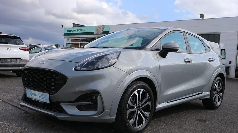 Gebraucht Ford Puma ST-Line 125 PS (91 kW) 2023 Solar silver SUV