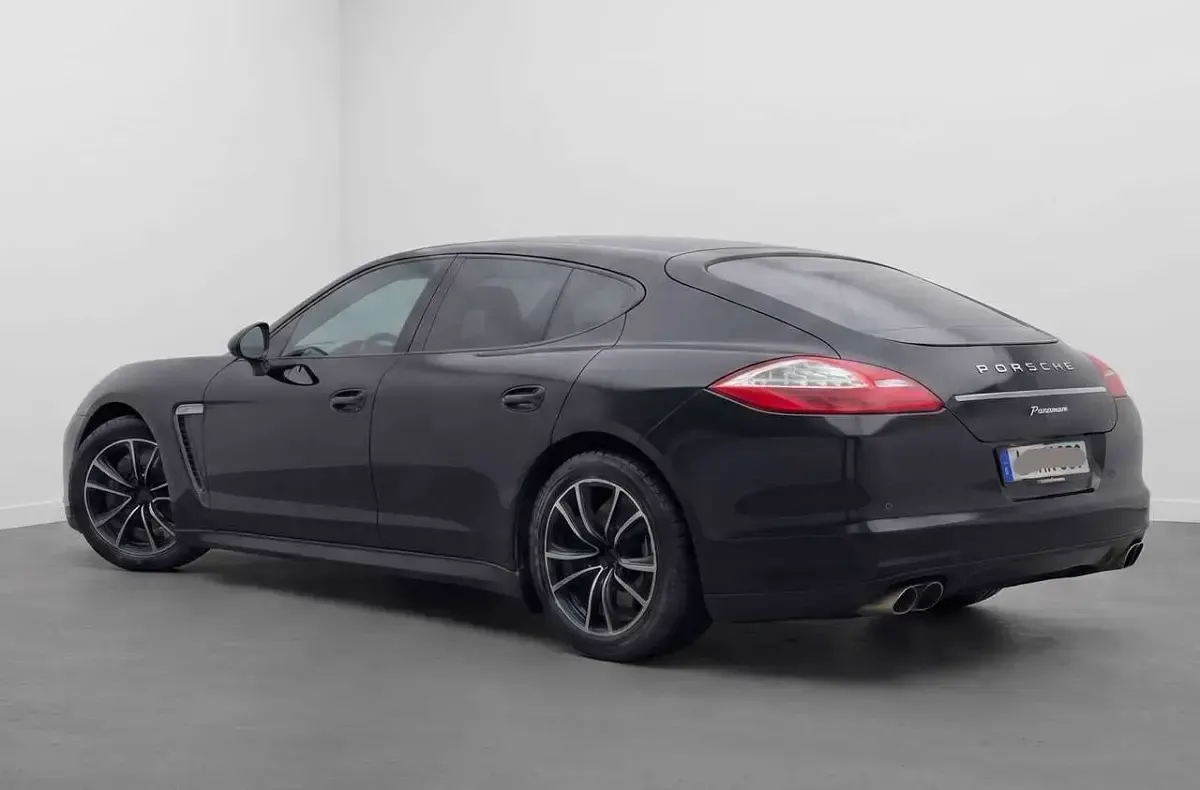 Gebraucht Porsche Panamera Diesel 250 PS (183 kW) 2012 Schwarz Kleinwagen