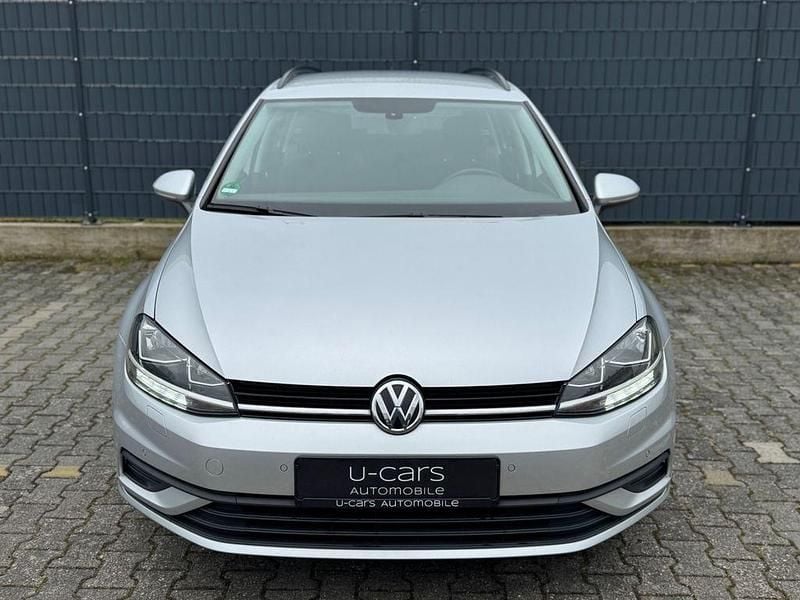Second-hand VW Golf VII Trendline 116 CP (85 kW) 2018 Argintiu Break