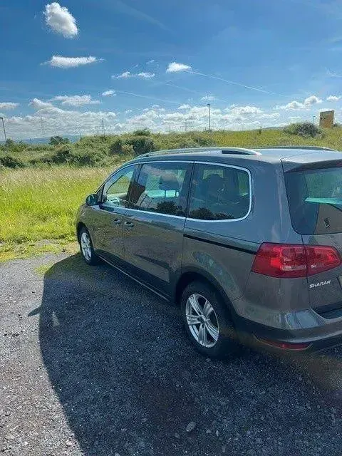 Gebraucht VW Sharan Highline 140 PS (102 kW) 2011 Grau Van / Kleinbus